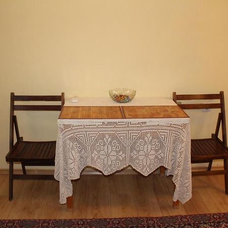 Studio Pleven Center Apartment Luaran gambar